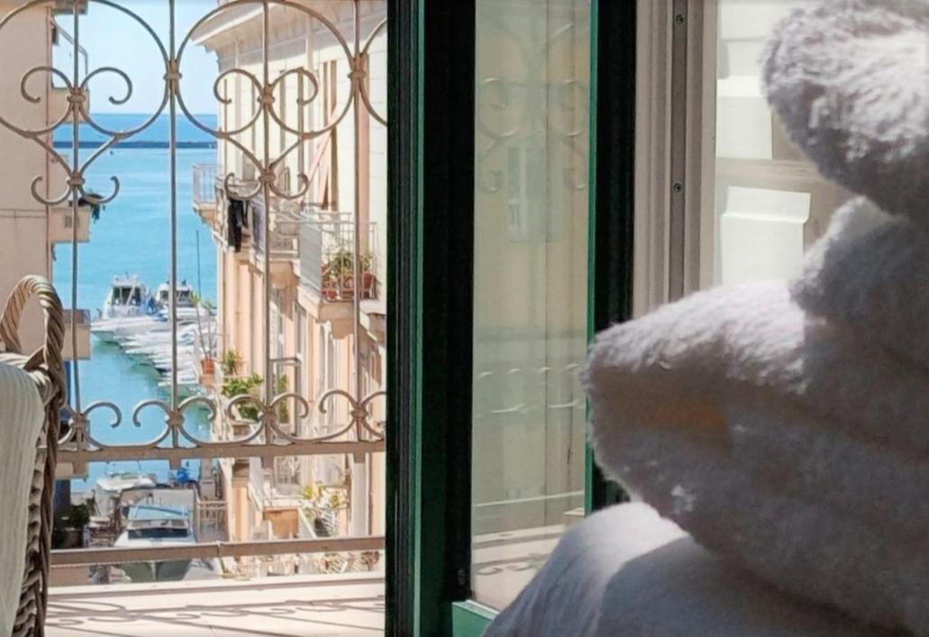 Acquablu Charme Suites - B&B サレルノ エクステリア 写真