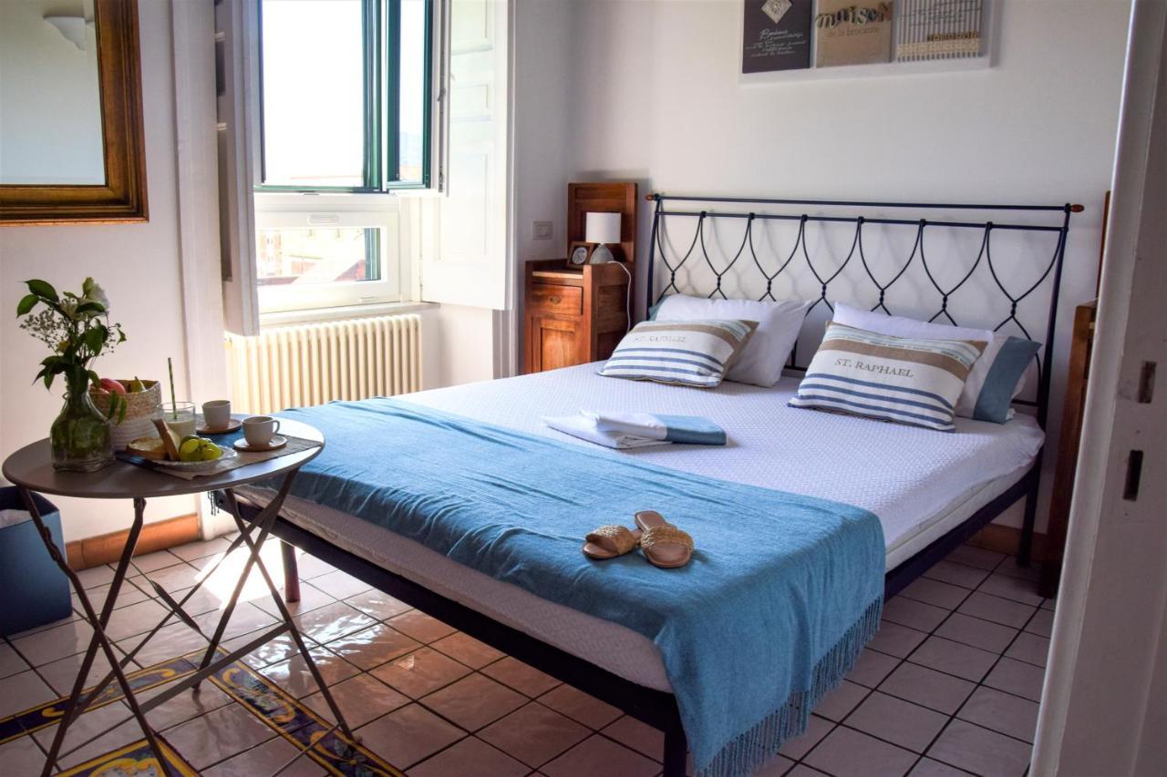 Acquablu Charme Suites - B&B サレルノ エクステリア 写真