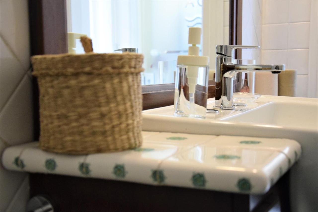 Acquablu Charme Suites - B&B サレルノ エクステリア 写真