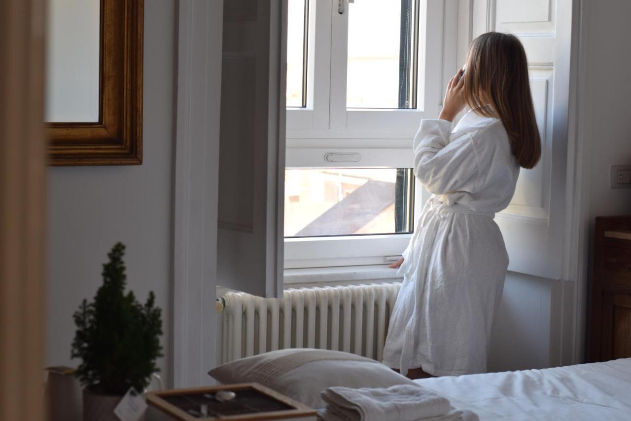 Acquablu Charme Suites - B&B サレルノ エクステリア 写真